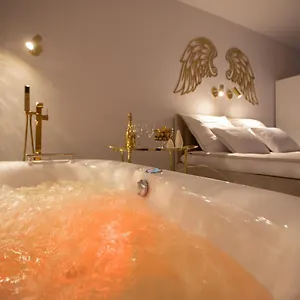  Apartament Apartament Sauna&jacuzzi Gold Solny Polska